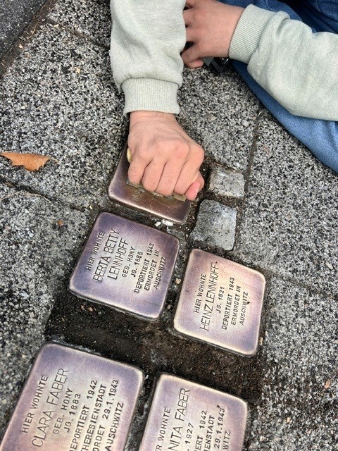 Stolpersteinaktion_der_Sekundarschule_2026_5