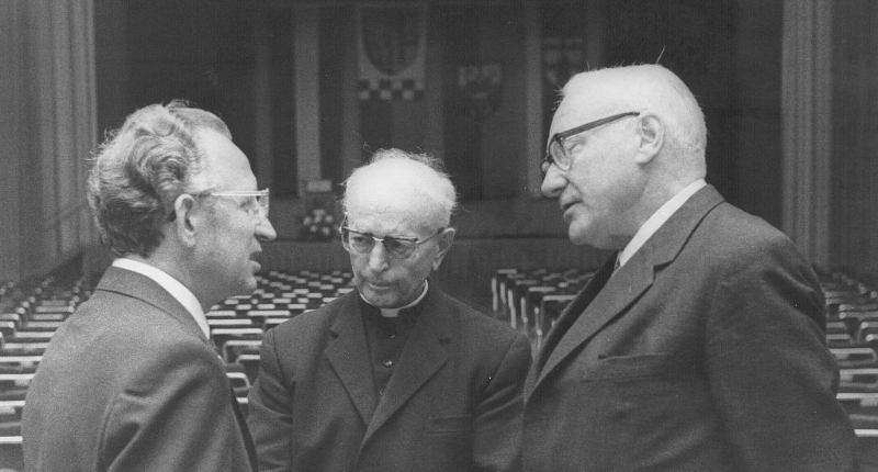 Rektor Artur Woll (links), IHK-Präsident Weiss (rechts)