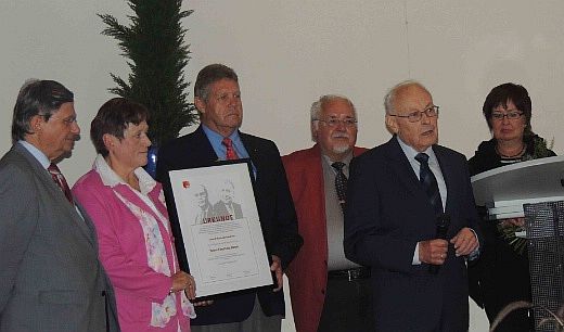 im Bild von links: Prof. Dr. Zöpel, Waltraud Schäfer, Willi Brase, Roland Abel, Eberhard Bauer und Petra Weskamp.